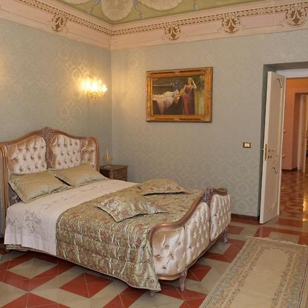 Palazzo Tilli Casoli  Екстер'єр фото