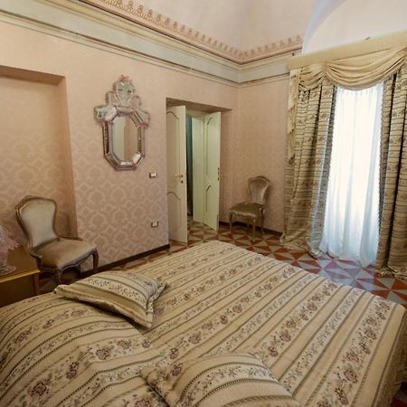 Palazzo Tilli Casoli  Екстер'єр фото
