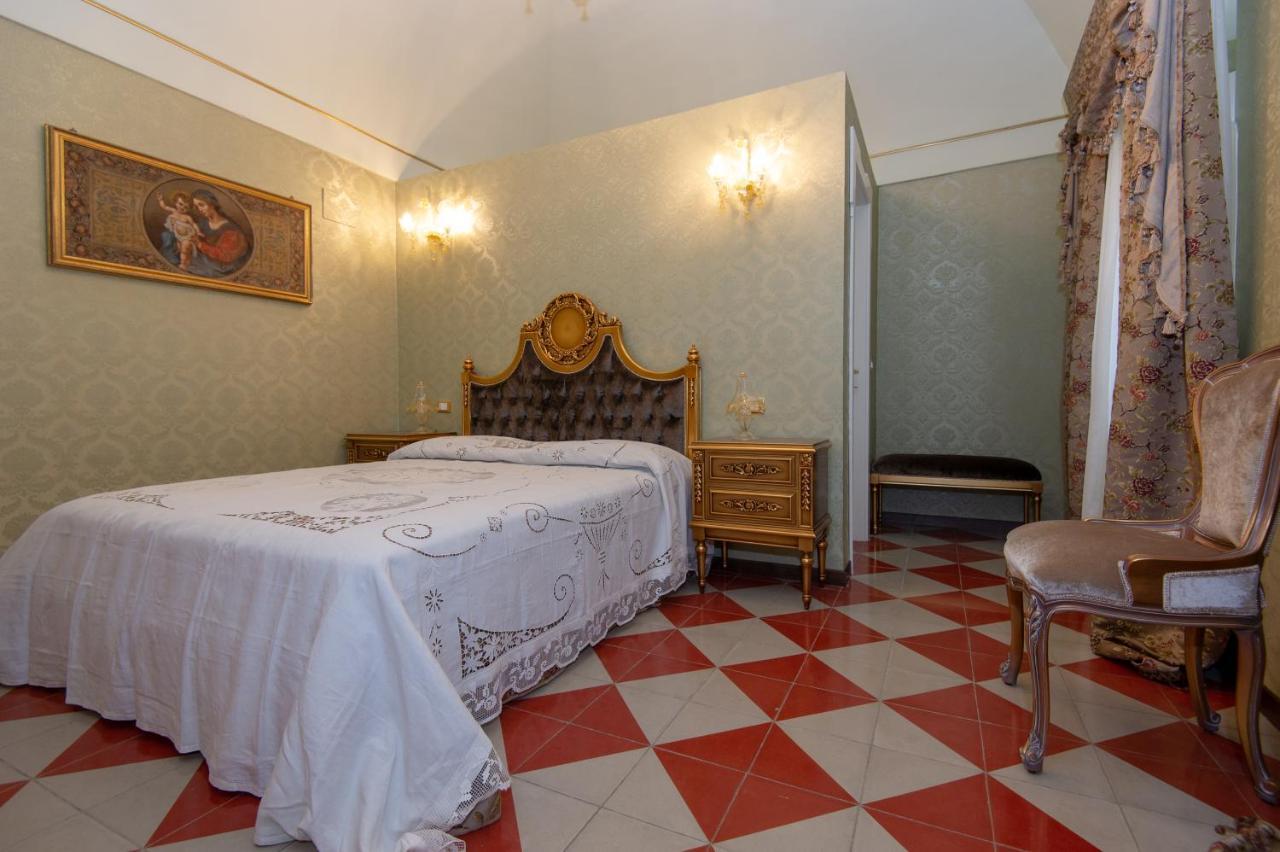 Palazzo Tilli Casoli  Екстер'єр фото